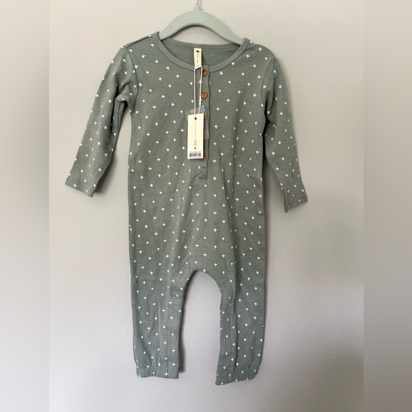Quincy Mae Other - NWT, Rylee + Cru, Quincy Mae Bamboo Romper Onesie, Sz 12-18m